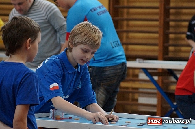 Zdjęcie w galerii na portalu naszraciborz.pl: Liga Pucharu Polski w Hokeju Stołowym w ZSOMS wiadomości z regionu