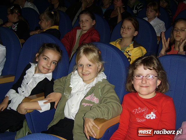 Zdjęcie w galerii na portalu naszraciborz.pl: Talenty powiatu raciborskiego nagrodzone wiadomości z regionu