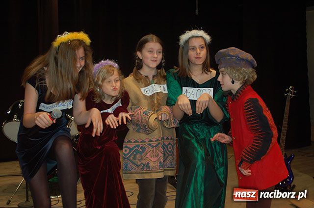 Zdjęcie w galerii na portalu naszraciborz.pl: Talenty powiatu raciborskiego nagrodzone wiadomości z regionu