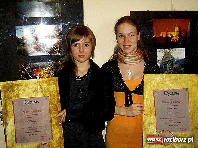 Zdjęcie w galerii na portalu naszraciborz.pl: Talenty powiatu raciborskiego nagrodzone wiadomości z regionu