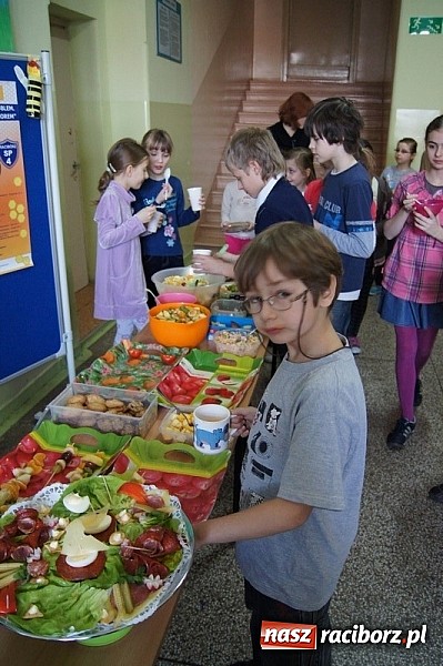 Zdjęcie w galerii na portalu naszraciborz.pl: Aktywnie i zdrowo w SP 4 wiadomości z regionu