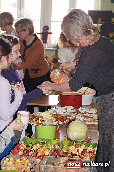 Zdjęcie w galerii na portalu naszraciborz.pl: Aktywnie i zdrowo w SP 4 wiadomości z regionu
