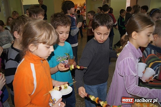 Zdjęcie w galerii na portalu naszraciborz.pl: Aktywnie i zdrowo w SP 4 wiadomości z regionu