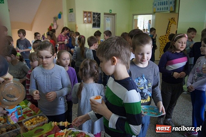 Zdjęcie w galerii na portalu naszraciborz.pl: Aktywnie i zdrowo w SP 4 wiadomości z regionu