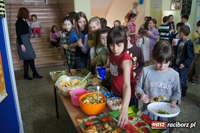 Zdjęcie w galerii na portalu naszraciborz.pl: Aktywnie i zdrowo w SP 4 wiadomości z regionu