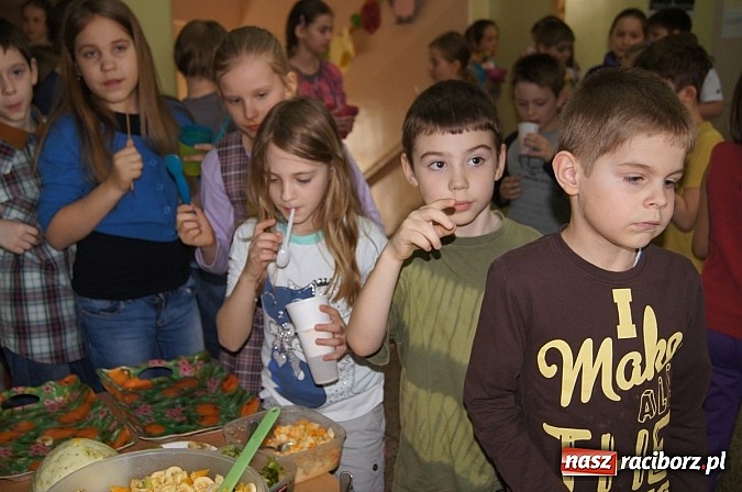 Zdjęcie w galerii na portalu naszraciborz.pl: Aktywnie i zdrowo w SP 4 wiadomości z regionu