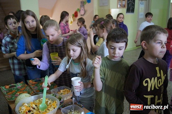 Zdjęcie w galerii na portalu naszraciborz.pl: Aktywnie i zdrowo w SP 4 wiadomości z regionu