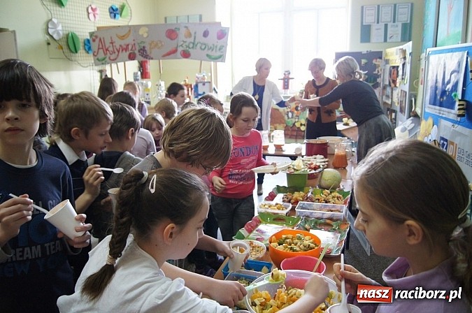 Zdjęcie w galerii na portalu naszraciborz.pl: Aktywnie i zdrowo w SP 4 wiadomości z regionu