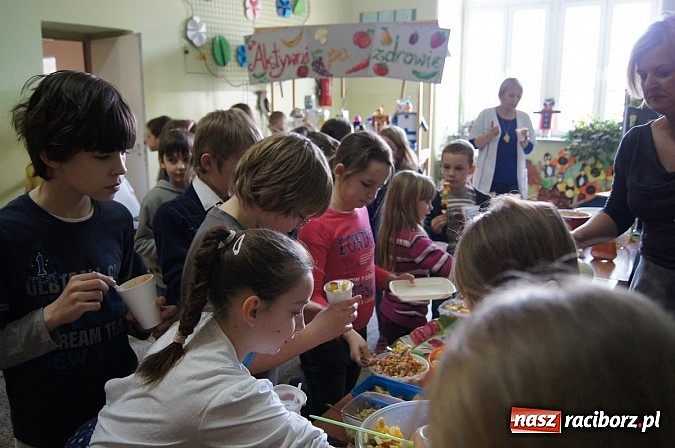 Zdjęcie w galerii na portalu naszraciborz.pl: Aktywnie i zdrowo w SP 4 wiadomości z regionu