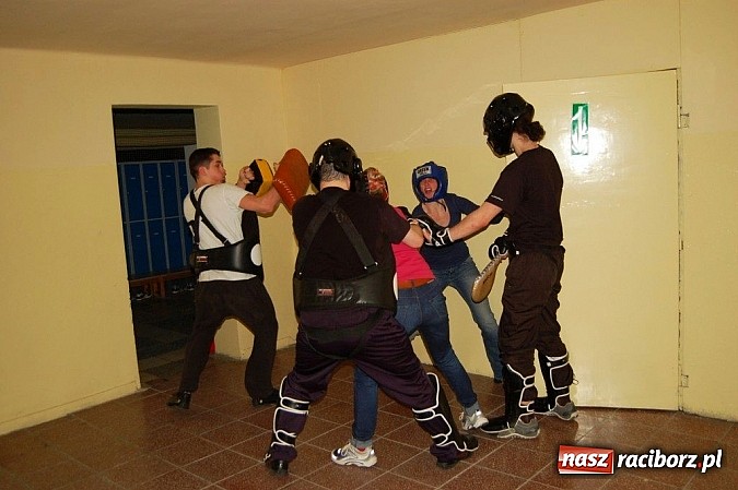 Zdjęcie w galerii na portalu naszraciborz.pl:  W piwnicy też trzeba umieć się obronić wiadomości z regionu