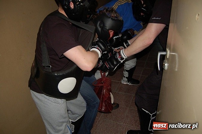 Zdjęcie w galerii na portalu naszraciborz.pl:  W piwnicy też trzeba umieć się obronić wiadomości z regionu