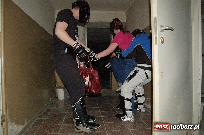 Zdjęcie w galerii na portalu naszraciborz.pl:  W piwnicy też trzeba umieć się obronić wiadomości z regionu