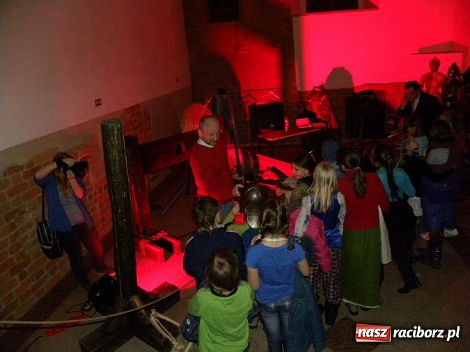 Zdjęcie w galerii na portalu naszraciborz.pl: Jest taka jedna noc w roku... wiadomości z regionu