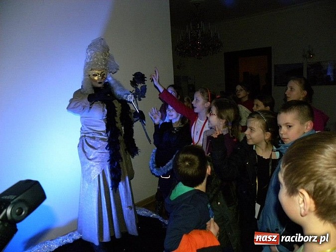 Zdjęcie w galerii na portalu naszraciborz.pl: Jest taka jedna noc w roku... wiadomości z regionu