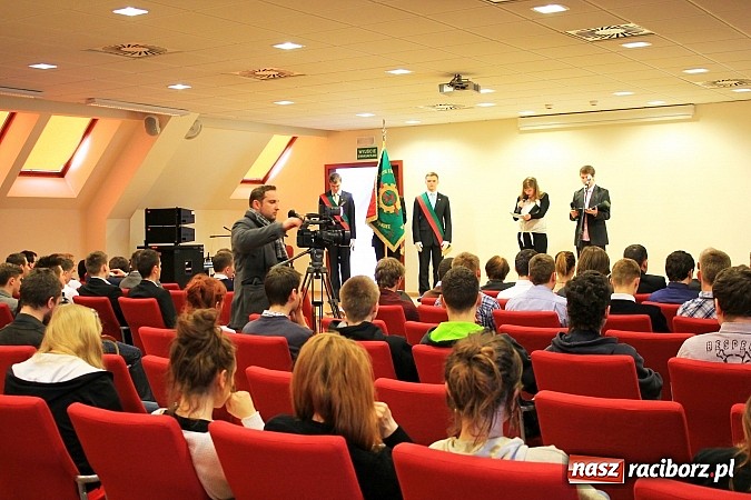 Zdjęcie w galerii na portalu naszraciborz.pl: Wyróżniono młodych krwiodawców z Mechanika wiadomości z regionu