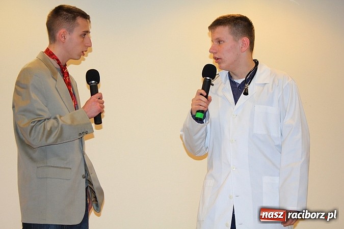 Zdjęcie w galerii na portalu naszraciborz.pl: Wyróżniono młodych krwiodawców z Mechanika wiadomości z regionu