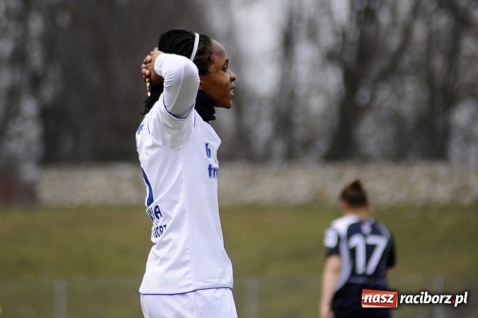 Zdjęcie w galerii na portalu naszraciborz.pl: Sensacja przy Zamkowej! Beniaminek lepszy od mistrzyń Polski wiadomości z regionu