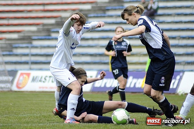 Zdjęcie w galerii na portalu naszraciborz.pl: Sensacja przy Zamkowej! Beniaminek lepszy od mistrzyń Polski wiadomości z regionu