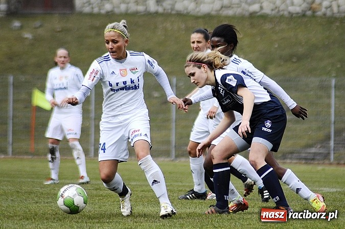 Zdjęcie w galerii na portalu naszraciborz.pl: Sensacja przy Zamkowej! Beniaminek lepszy od mistrzyń Polski wiadomości z regionu