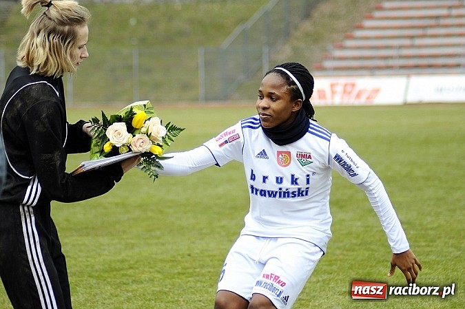 Zdjęcie w galerii na portalu naszraciborz.pl: Sensacja przy Zamkowej! Beniaminek lepszy od mistrzyń Polski wiadomości z regionu