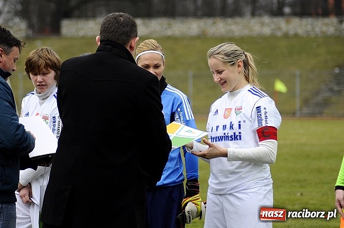 Zdjęcie w galerii na portalu naszraciborz.pl: Sensacja przy Zamkowej! Beniaminek lepszy od mistrzyń Polski wiadomości z regionu