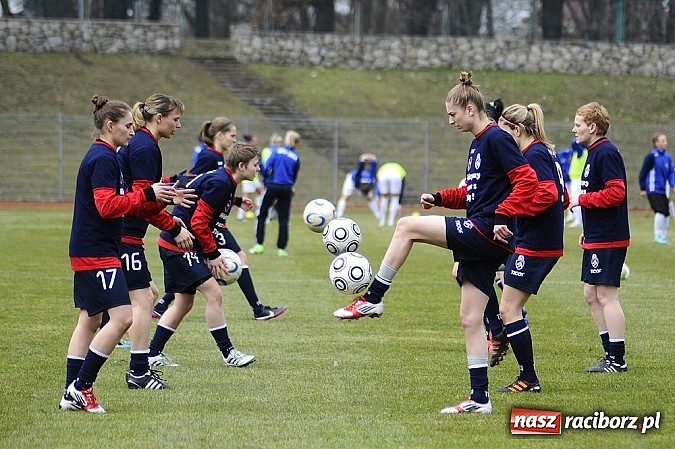 Zdjęcie w galerii na portalu naszraciborz.pl: Sensacja przy Zamkowej! Beniaminek lepszy od mistrzyń Polski wiadomości z regionu