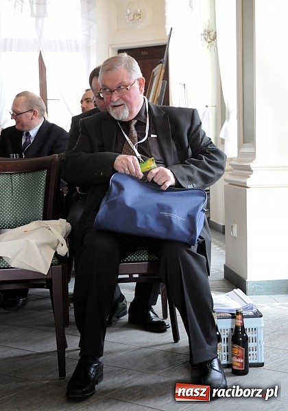 Zdjęcie w galerii na portalu naszraciborz.pl: Dobre piwo robi się przy zaworach a nie przy komputerze... wiadomości z regionu