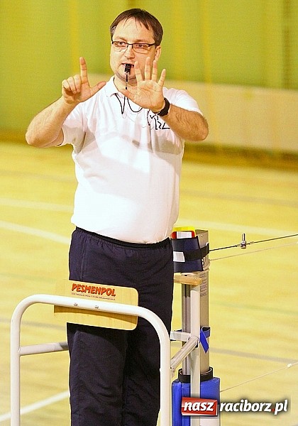 Zdjęcie w galerii na portalu naszraciborz.pl: Siatkówka: zacięta walka w Kuźni wiadomości z regionu