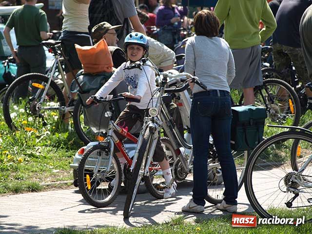 Zdjęcie w galerii na portalu naszraciborz.pl: Masa Krytyczna - pół tysiąca rowerzystów! wiadomości z regionu