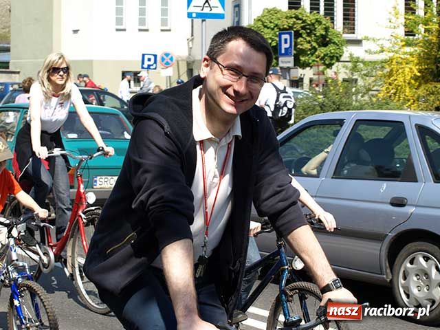 Zdjęcie w galerii na portalu naszraciborz.pl: Masa Krytyczna - pół tysiąca rowerzystów! wiadomości z regionu