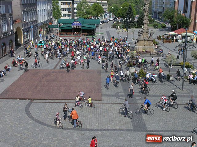 Zdjęcie w galerii na portalu naszraciborz.pl: Masa Krytyczna - pół tysiąca rowerzystów! wiadomości z regionu