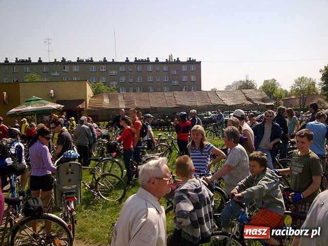 Zdjęcie w galerii na portalu naszraciborz.pl: Masa Krytyczna - pół tysiąca rowerzystów! wiadomości z regionu