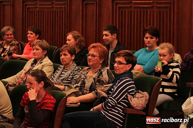 Zdjęcie w galerii na portalu naszraciborz.pl: Zespoły taneczne wystąpiły dla Ksawiera wiadomości z regionu