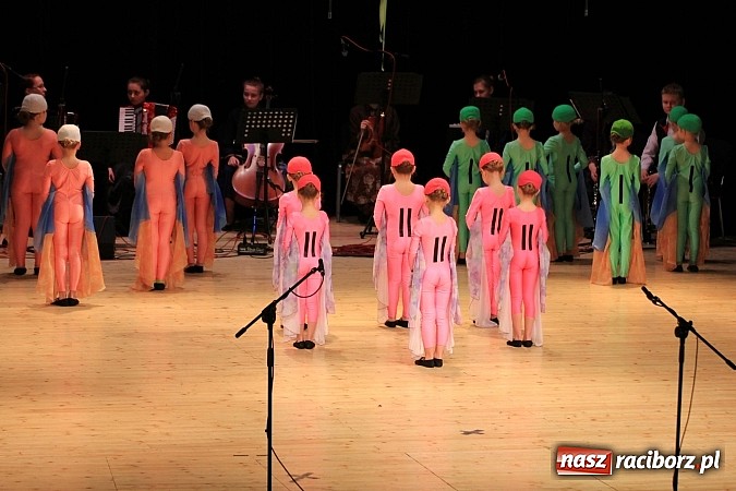 Zdjęcie w galerii na portalu naszraciborz.pl: Zespoły taneczne wystąpiły dla Ksawiera wiadomości z regionu