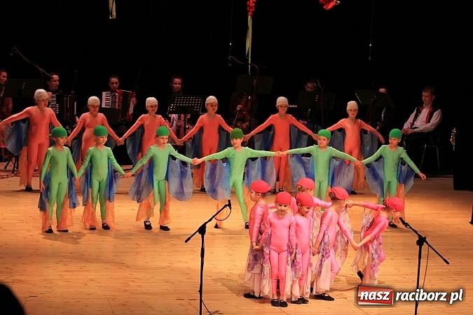 Zdjęcie w galerii na portalu naszraciborz.pl: Zespoły taneczne wystąpiły dla Ksawiera wiadomości z regionu