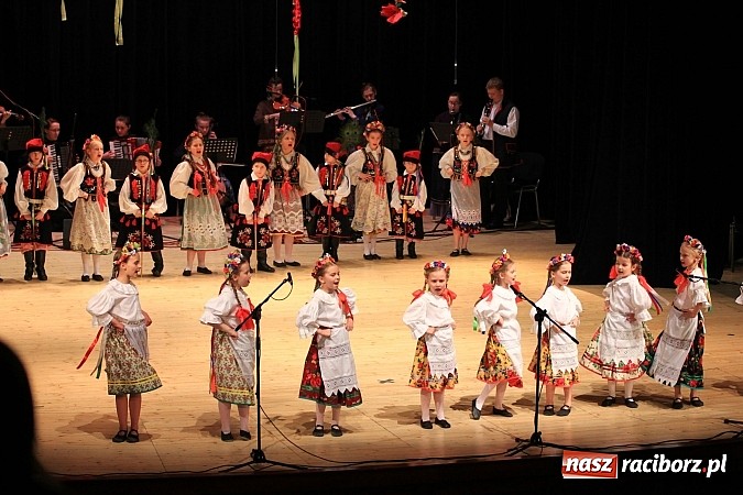 Zdjęcie w galerii na portalu naszraciborz.pl: Zespoły taneczne wystąpiły dla Ksawiera wiadomości z regionu
