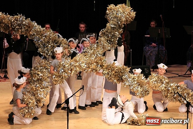 Zdjęcie w galerii na portalu naszraciborz.pl: Zespoły taneczne wystąpiły dla Ksawiera wiadomości z regionu