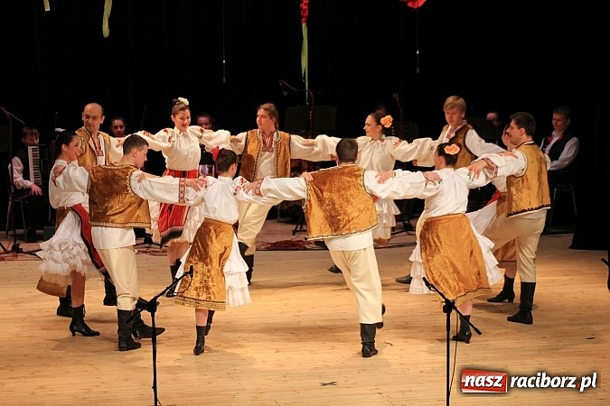 Zdjęcie w galerii na portalu naszraciborz.pl: Zespoły taneczne wystąpiły dla Ksawiera wiadomości z regionu