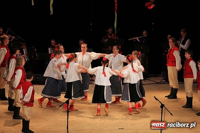 Zdjęcie w galerii na portalu naszraciborz.pl: Zespoły taneczne wystąpiły dla Ksawiera wiadomości z regionu