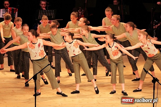 Zdjęcie w galerii na portalu naszraciborz.pl: Zespoły taneczne wystąpiły dla Ksawiera wiadomości z regionu