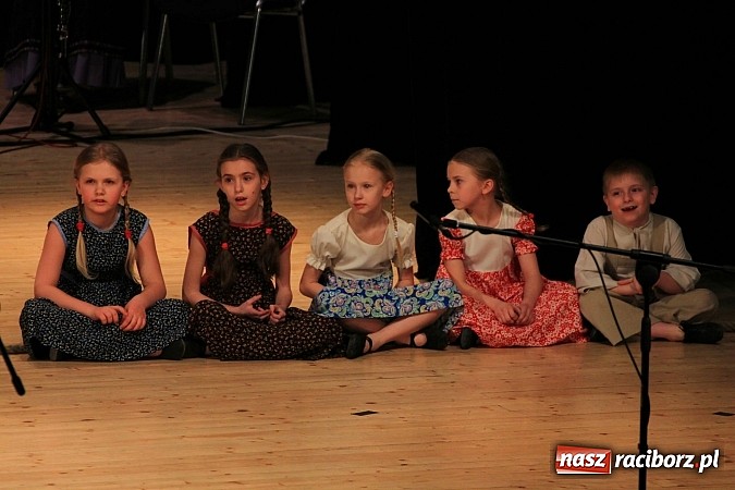 Zdjęcie w galerii na portalu naszraciborz.pl: Zespoły taneczne wystąpiły dla Ksawiera wiadomości z regionu