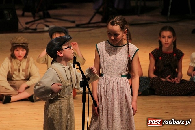 Zdjęcie w galerii na portalu naszraciborz.pl: Zespoły taneczne wystąpiły dla Ksawiera wiadomości z regionu