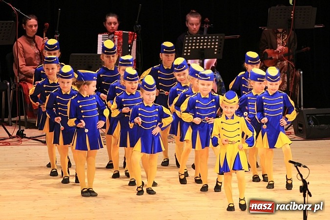Zdjęcie w galerii na portalu naszraciborz.pl: Zespoły taneczne wystąpiły dla Ksawiera wiadomości z regionu