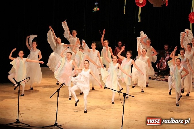 Zdjęcie w galerii na portalu naszraciborz.pl: Zespoły taneczne wystąpiły dla Ksawiera wiadomości z regionu