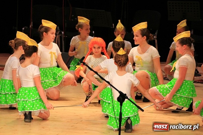 Zdjęcie w galerii na portalu naszraciborz.pl: Zespoły taneczne wystąpiły dla Ksawiera wiadomości z regionu