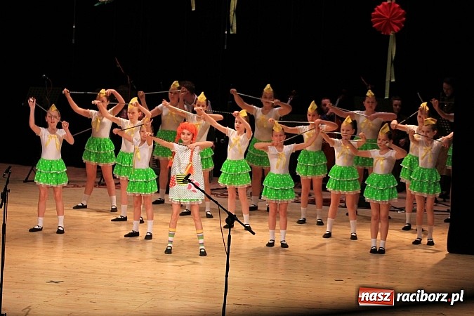 Zdjęcie w galerii na portalu naszraciborz.pl: Zespoły taneczne wystąpiły dla Ksawiera wiadomości z regionu