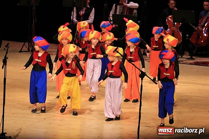 Zdjęcie w galerii na portalu naszraciborz.pl: Zespoły taneczne wystąpiły dla Ksawiera wiadomości z regionu