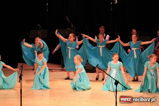 Zdjęcie w galerii na portalu naszraciborz.pl: Zespoły taneczne wystąpiły dla Ksawiera wiadomości z regionu