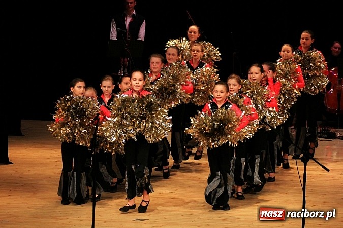 Zdjęcie w galerii na portalu naszraciborz.pl: Zespoły taneczne wystąpiły dla Ksawiera wiadomości z regionu