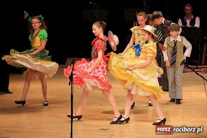 Zdjęcie w galerii na portalu naszraciborz.pl: Zespoły taneczne wystąpiły dla Ksawiera wiadomości z regionu
